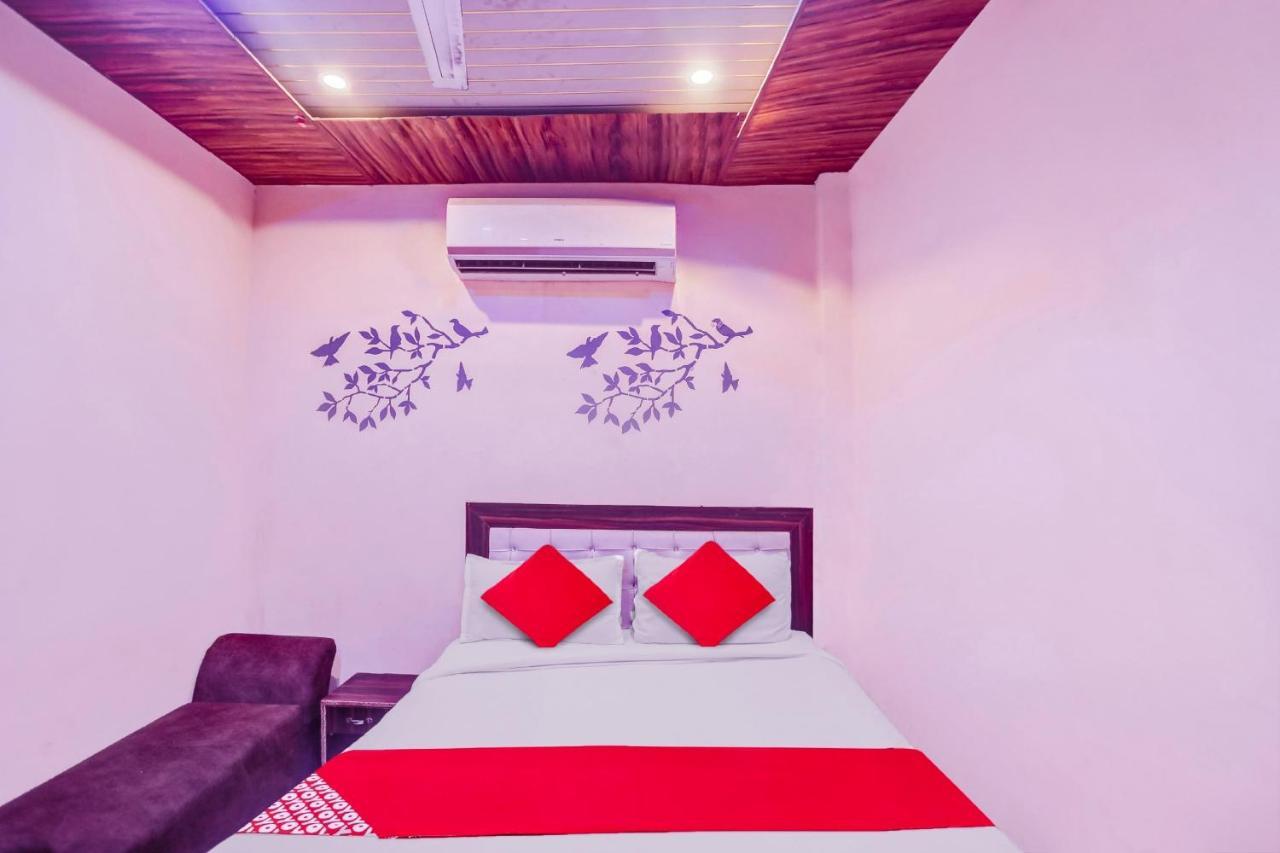 O Flgship International Paradis Near Fg Moters Usmaanpur 3rd Pusta Hotel 3*