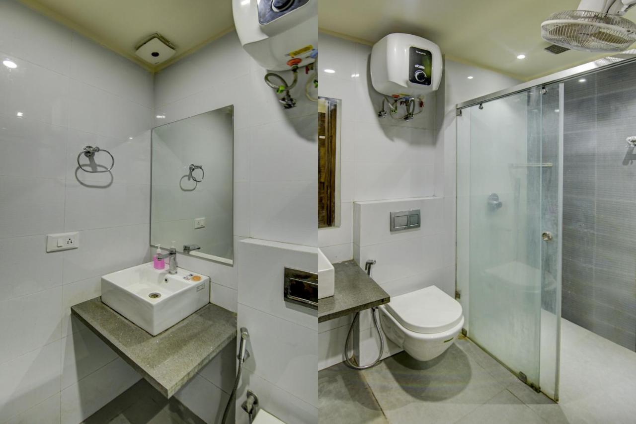 Collection O My Near Dwarka Sector 21 Metro Station 3*