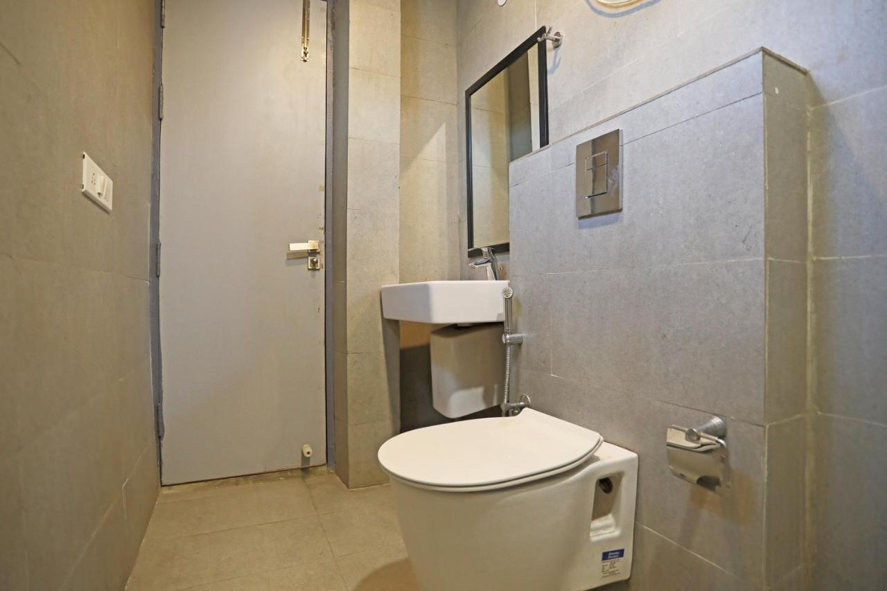 Yellow Chilli Britannia Chowk- Couple Friendly Local Id Accepted Hotel