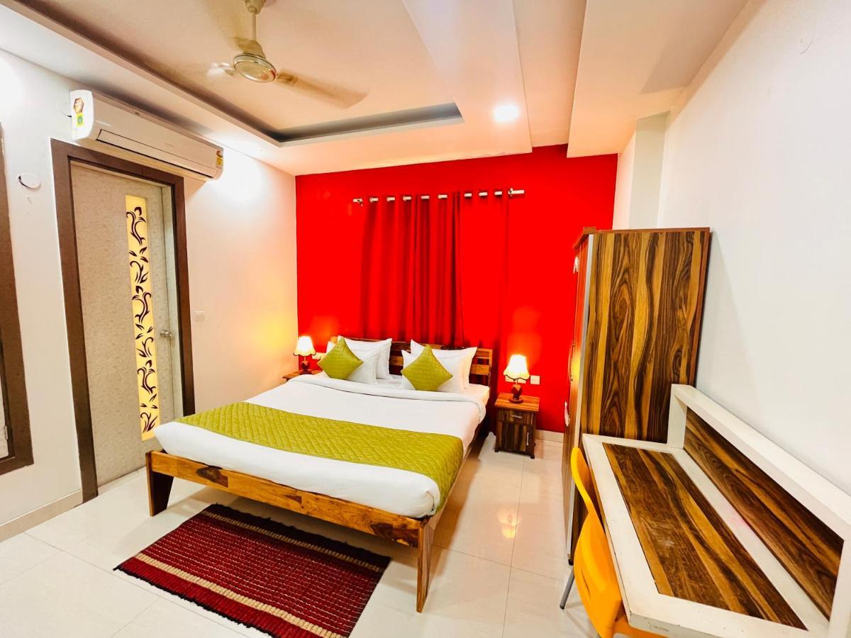 Park Pride Pitampura New Delhi, Couple Friendly Bed & Breakfast *