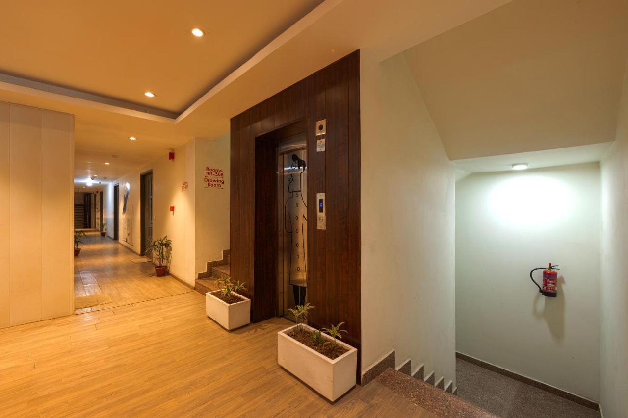 Gt At Delhi Airport Hotel 4*