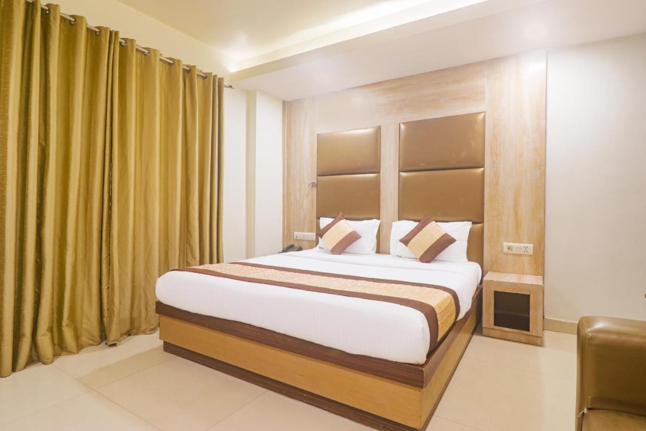 Sizzling Starr 3* New Delhi