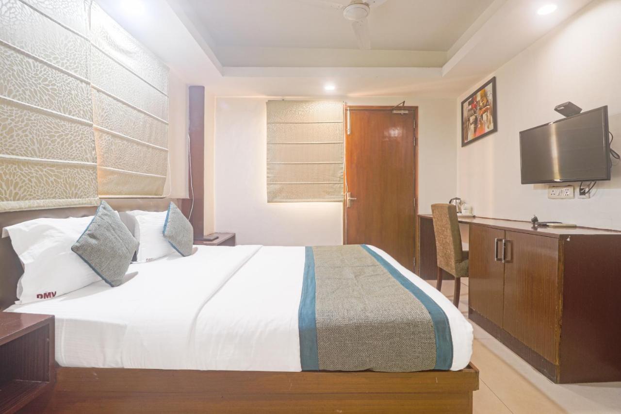 Sizzling Starr Hotel 3*