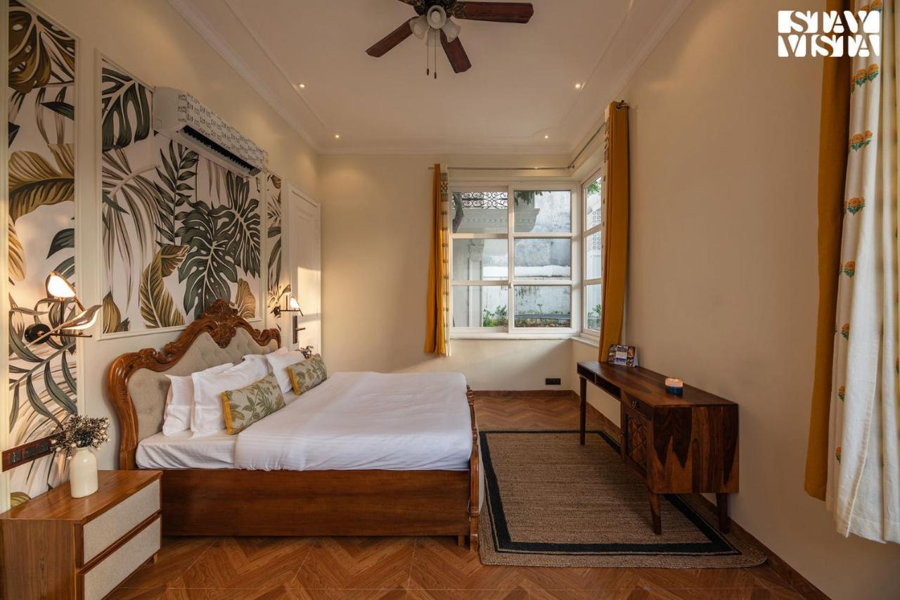 Stayvista's Indraj Manor - Roman-inspired With Posh Interiors, Mesmerizing Garden & Outdoor Fireplace