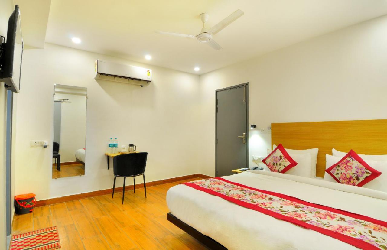Grand York Hotel 3*