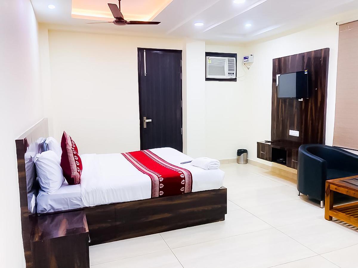 The Lisa Homes In Dwarka Sector-7 3* New Delhi