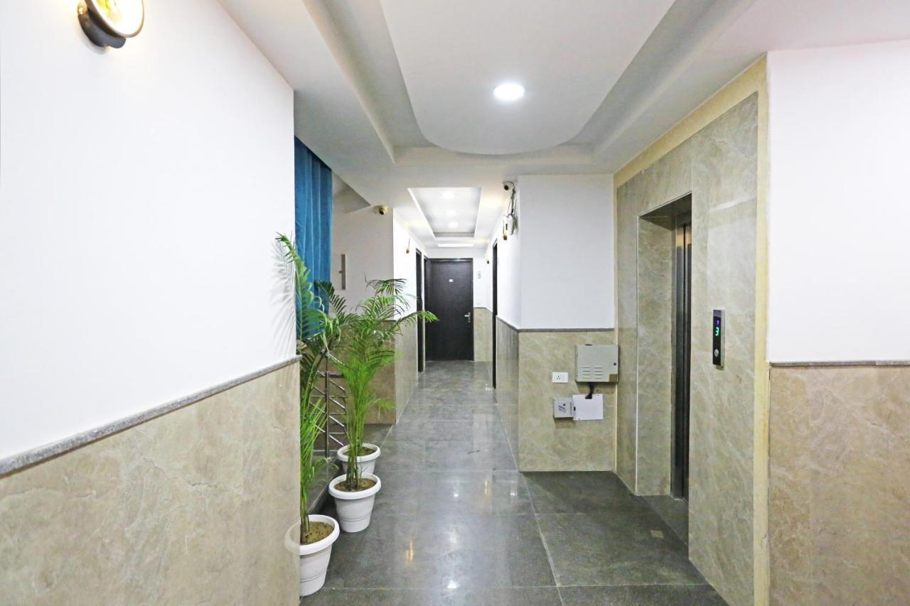 Hotel The Olive Near Delhi Airport 4*