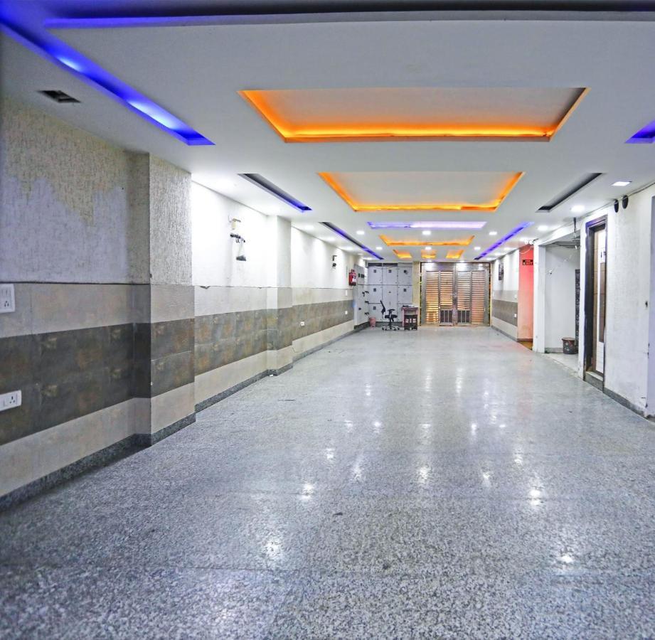 Season Grand Couple Friendly Pitampura Metro Station Hotel