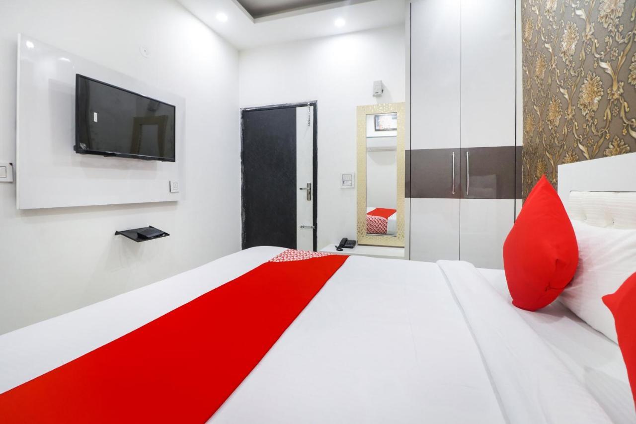 Hotel Oyo Flagship Paradise Near Jahangirpuri Metro Station New Delhi