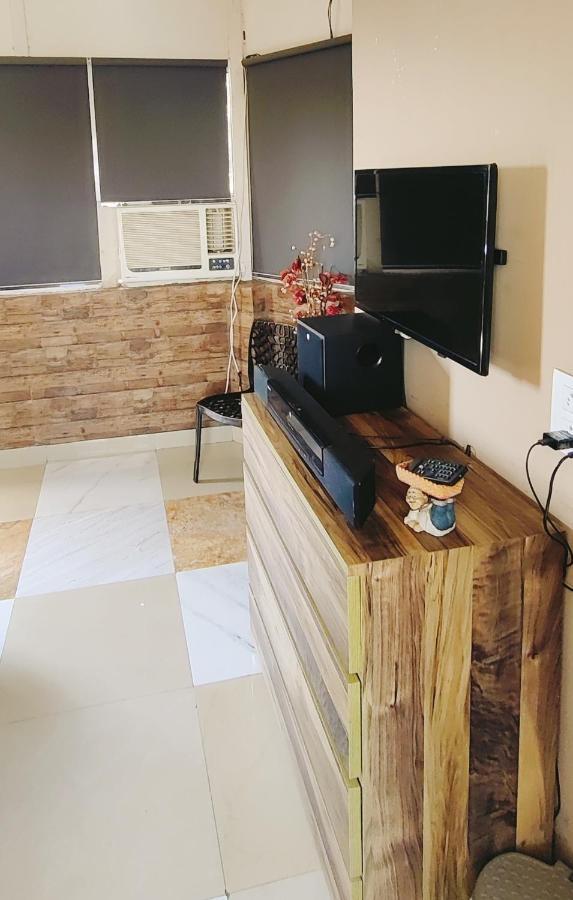 Studio With Terrace Jacuzzi *
