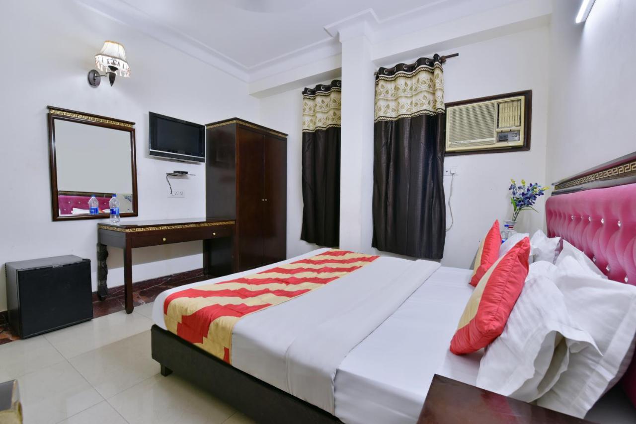 Revels By A1rooms Hotel 4*