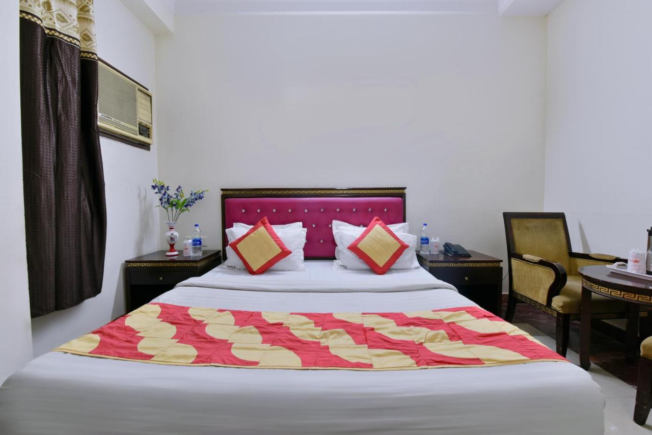Revels By A1rooms Hotel 4*