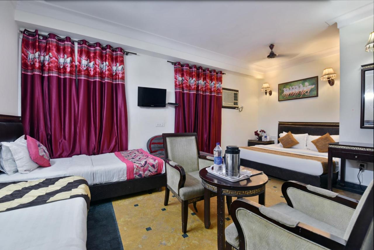 Hotel Revels By A1rooms 4*
