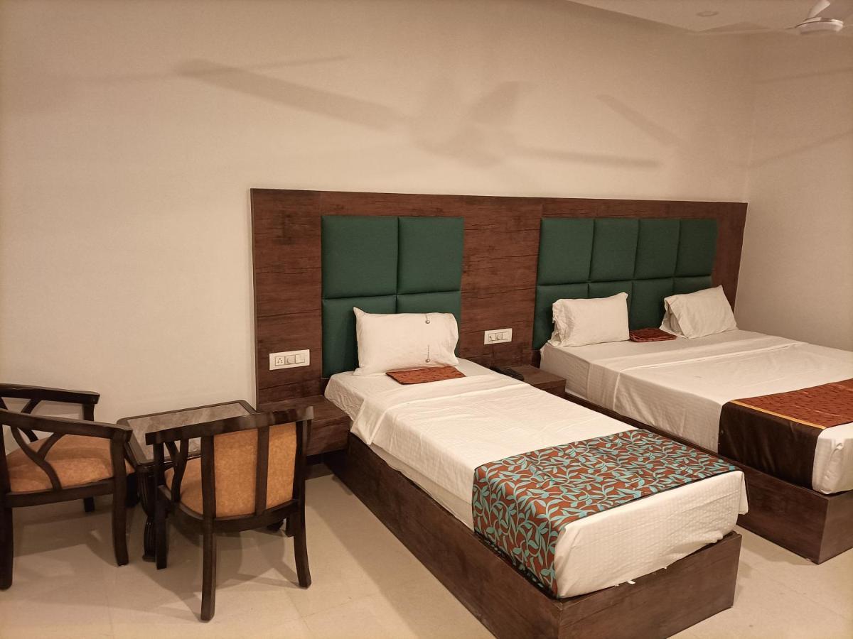 Hotel Ambience Plaza Near Igi Airport Delhi Nova Deli