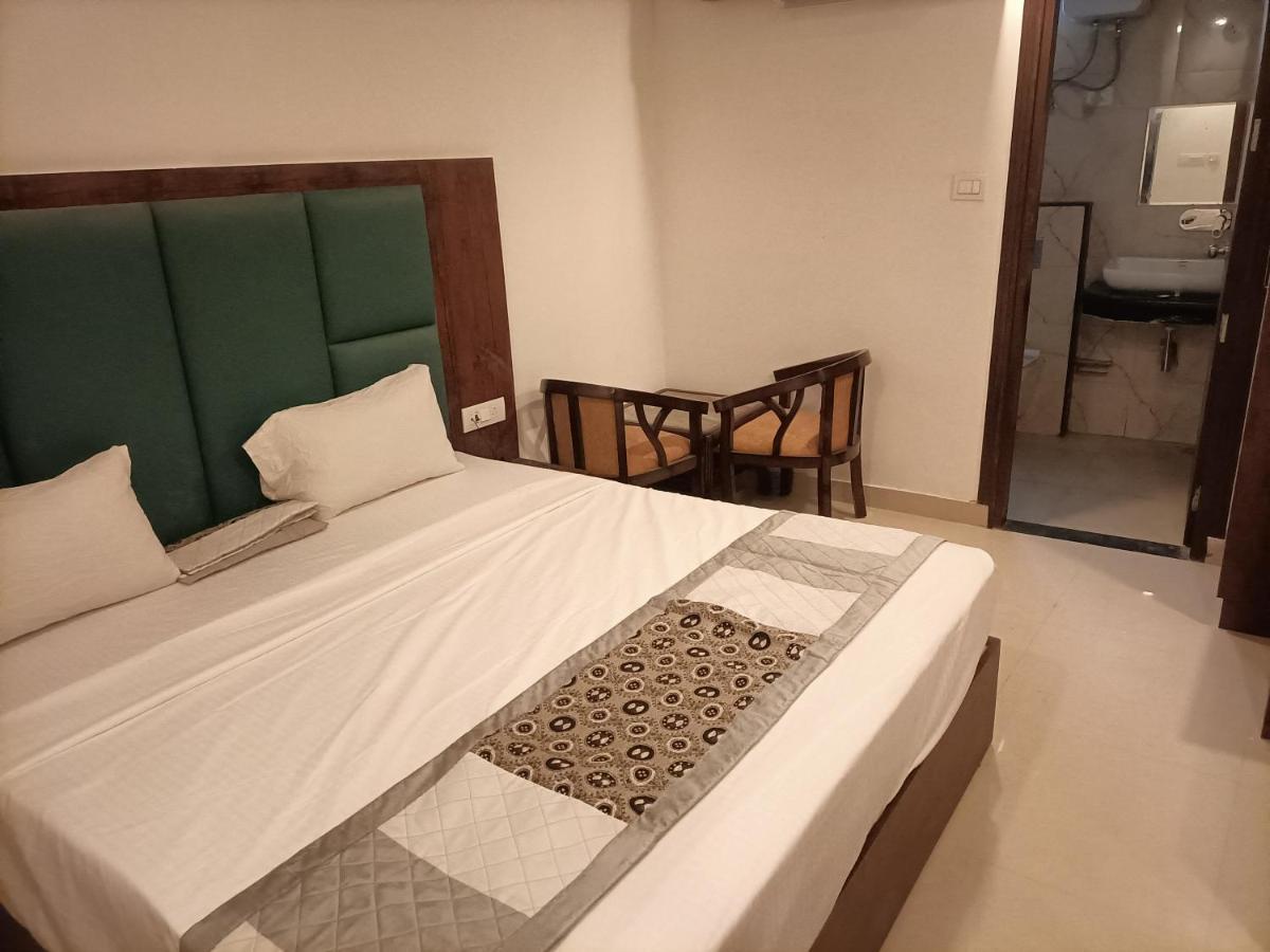Hotel Ambience Plaza Near Igi Airport Delhi