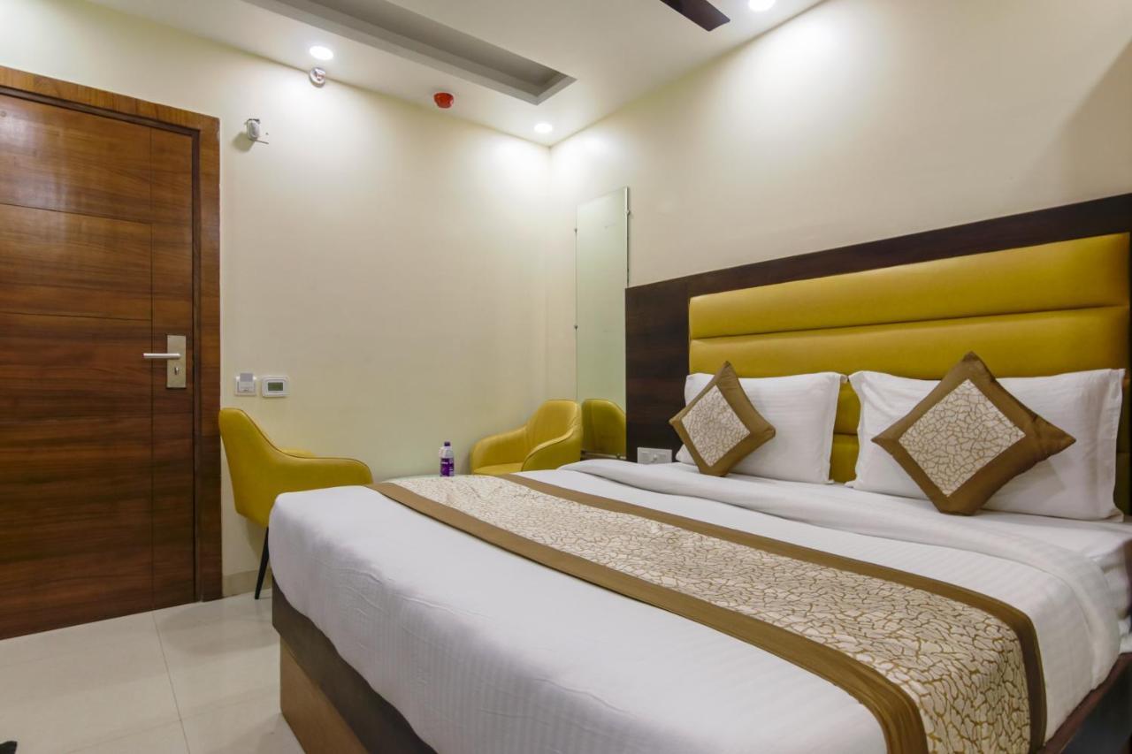 The Royal Rosette - Near Connaught Place Hotel
