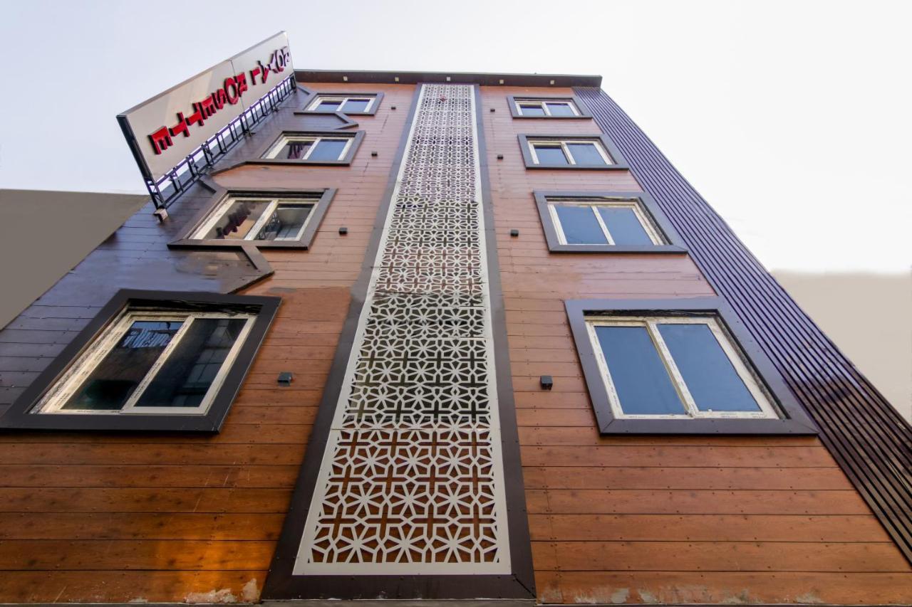 The Royal Rosette - Near Connaught Place Hotel New Delhi