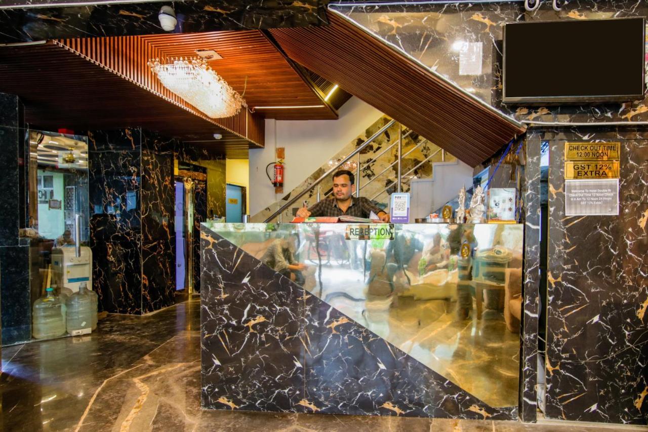 Hotel Double Rr Near Railway Station Nova Deli