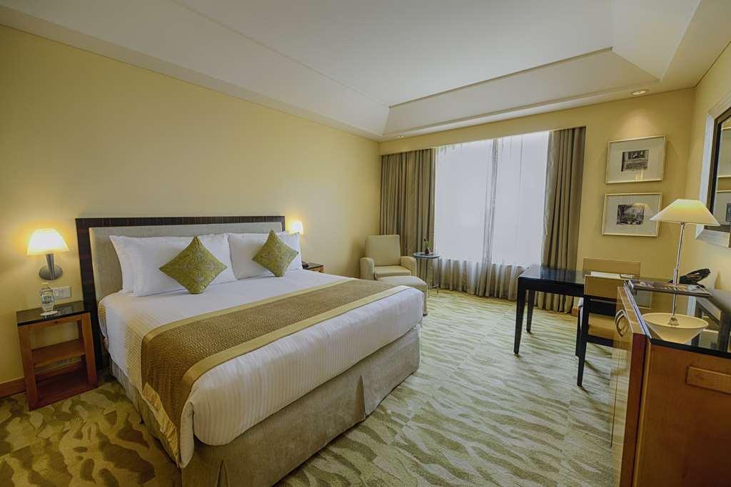 Hotel The Grand *