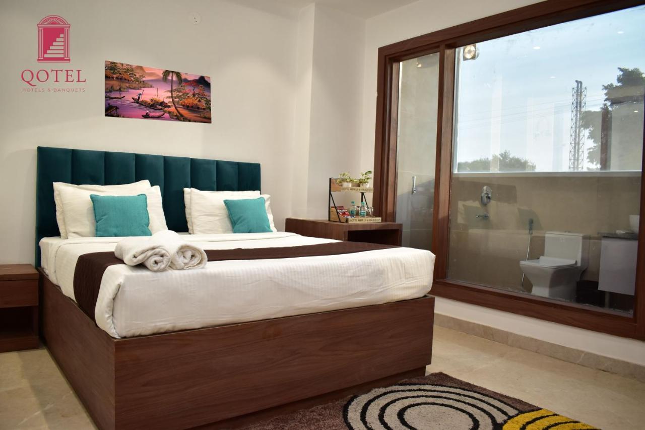 Qotel Signature Bnb-ashok Vihar Hotel New Delhi