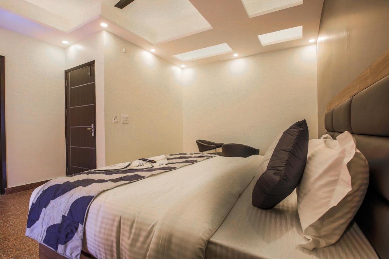 Embellish Hotel New Delhi