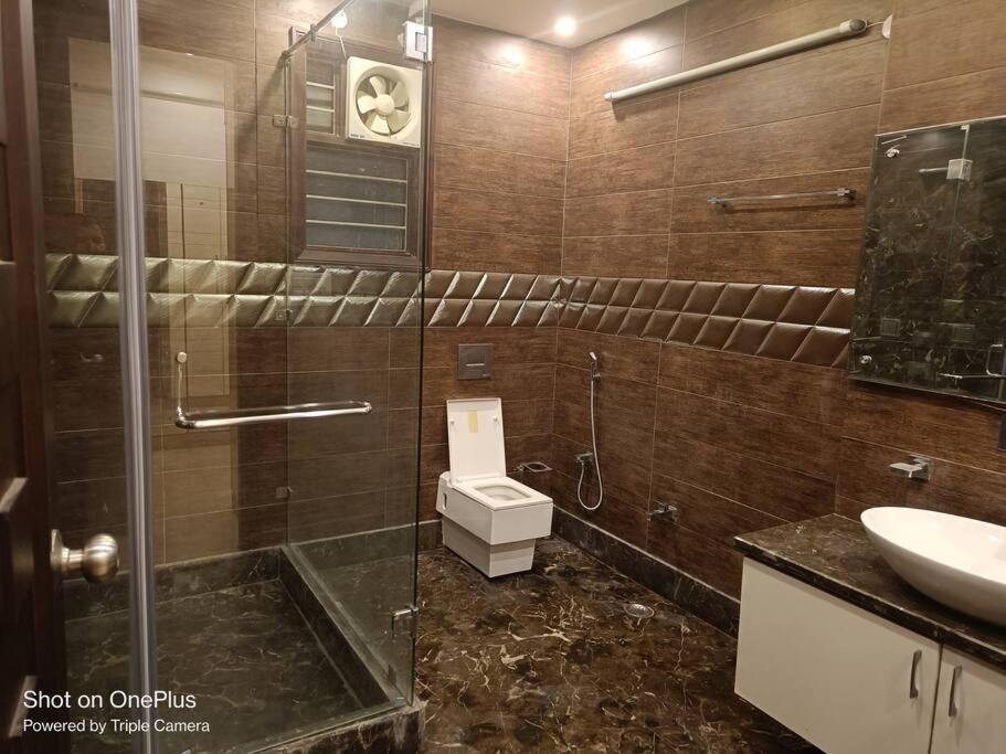 Apartment Bnbbuddy Stupendous In Shalimar Bagh *