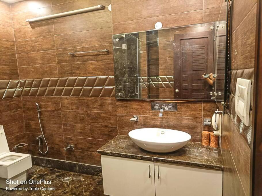 Apartment Bnbbuddy Stupendous In Shalimar Bagh