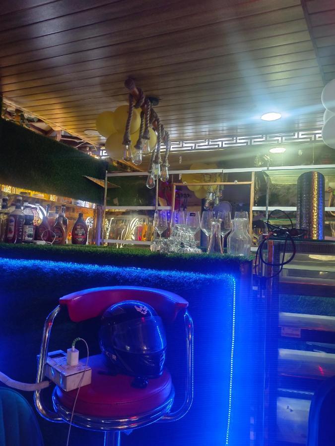 Love hotel Krish Cafe