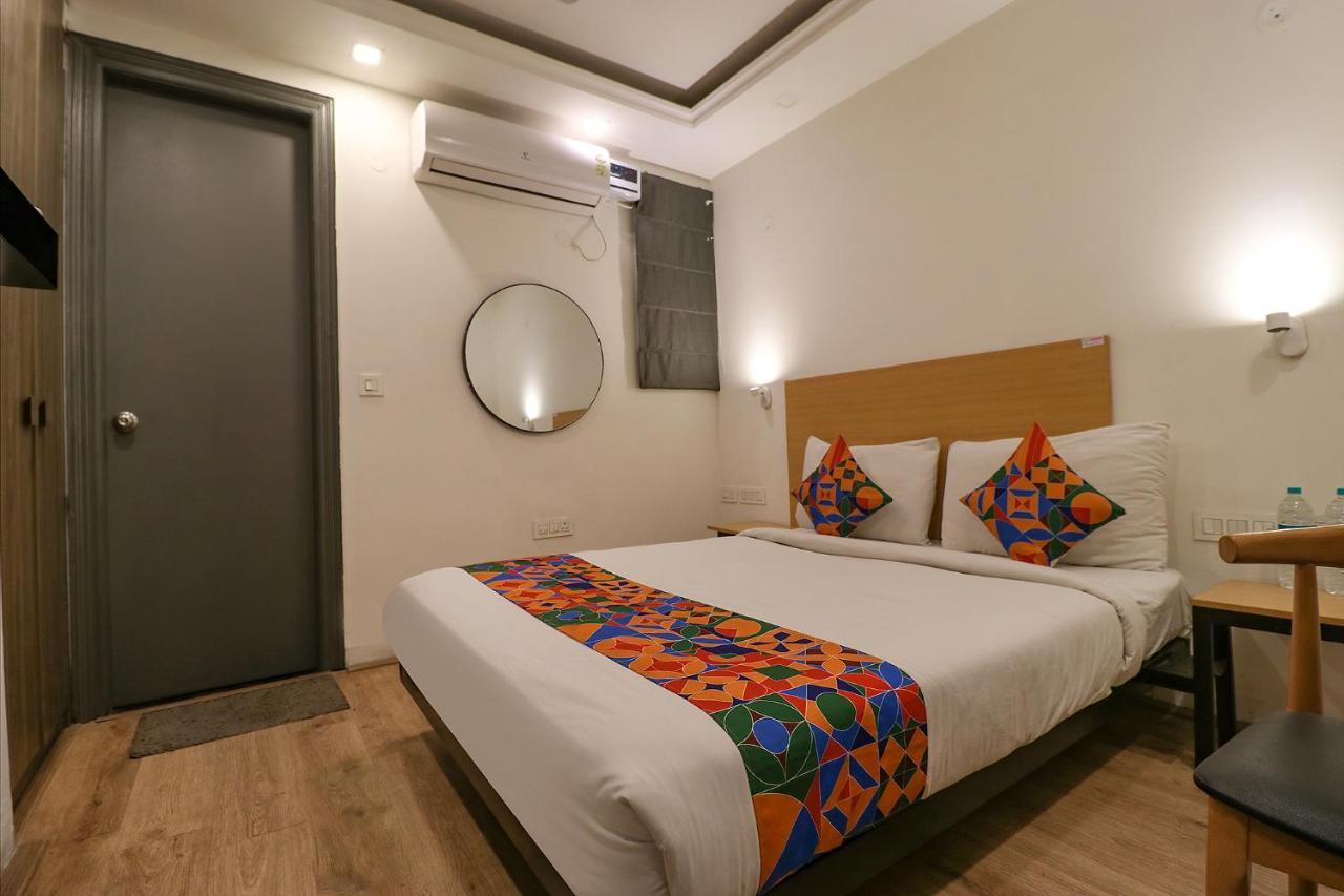The Chaitanya Rohini Near Metro Station Sector 18 Hotel 3*