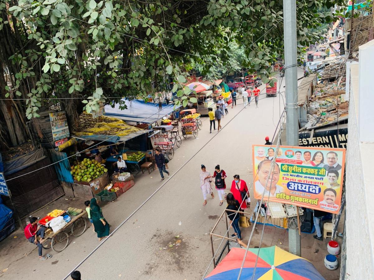 Metropolis Tourist Paharganj Nova Deli