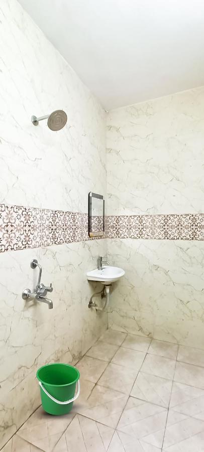 Premium Opposite Max Hospital Hotel New Delhi