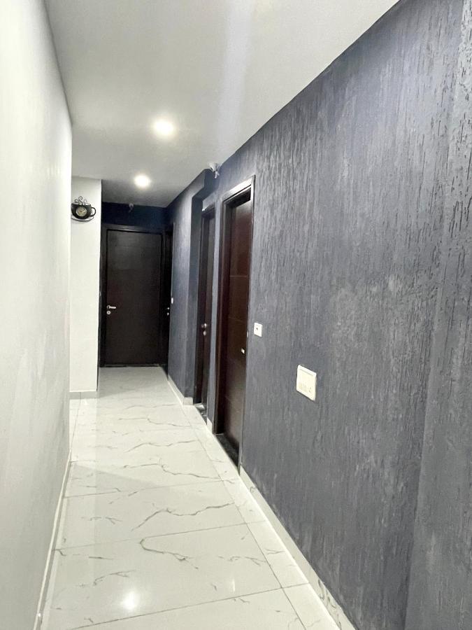 Bed & Breakfast Lime Boutique Gk-1 At Kailash Colony Metro , Greater Kailash Near Eros Nehru Place