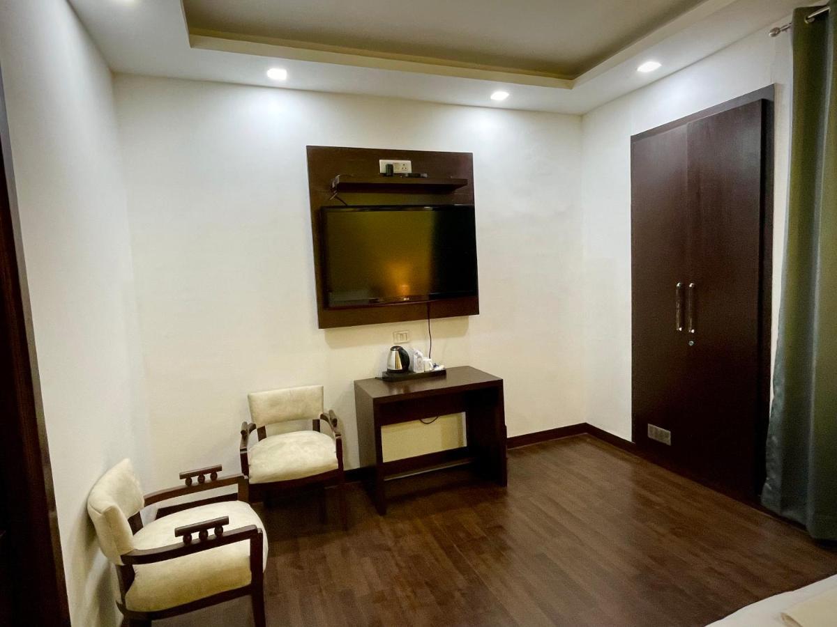 Bed & Breakfast Lime Boutique Gk-1 At Kailash Colony Metro , Greater Kailash Near Eros Nehru Place New Delhi