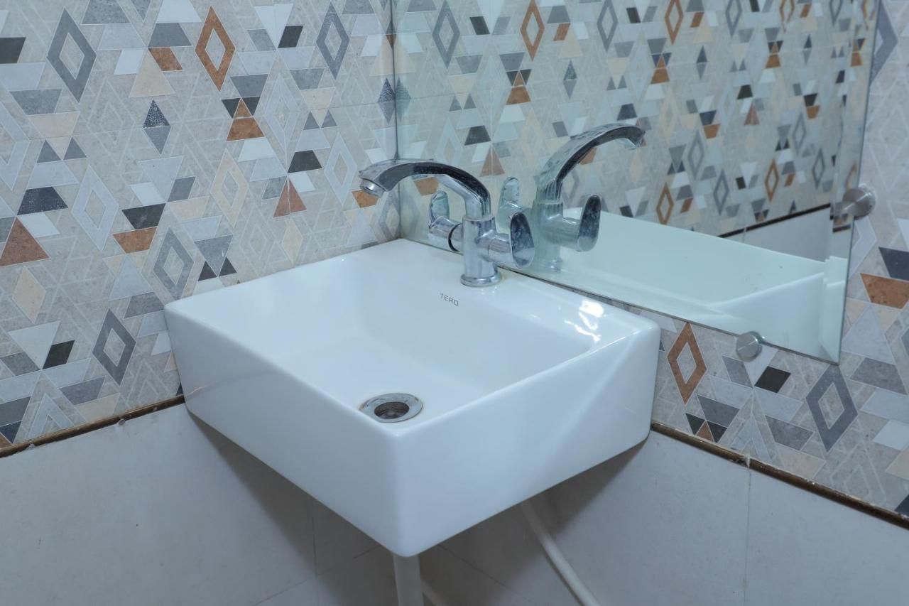Santosh Residency New Delhi