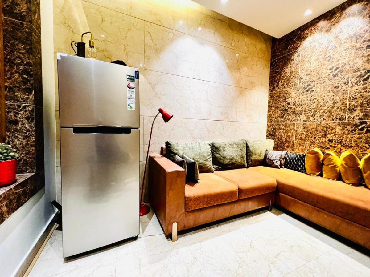 Divine Rajouri Garden 2* New Delhi