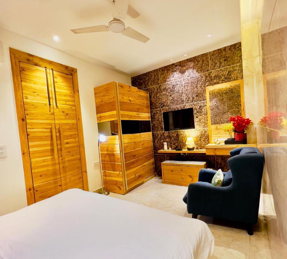 Divine Rajouri Garden Hotel New Delhi
