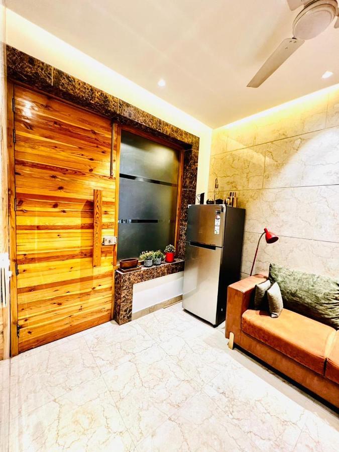 Divine Rajouri Garden Hotel New Delhi