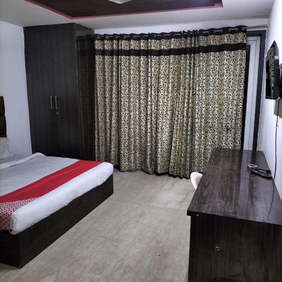 The White Rock At Kalkaji Hotel New Delhi
