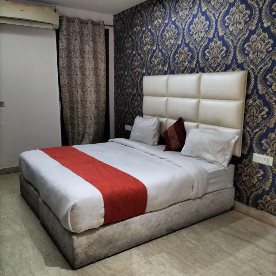 The White Rock At Kalkaji 3* New Delhi