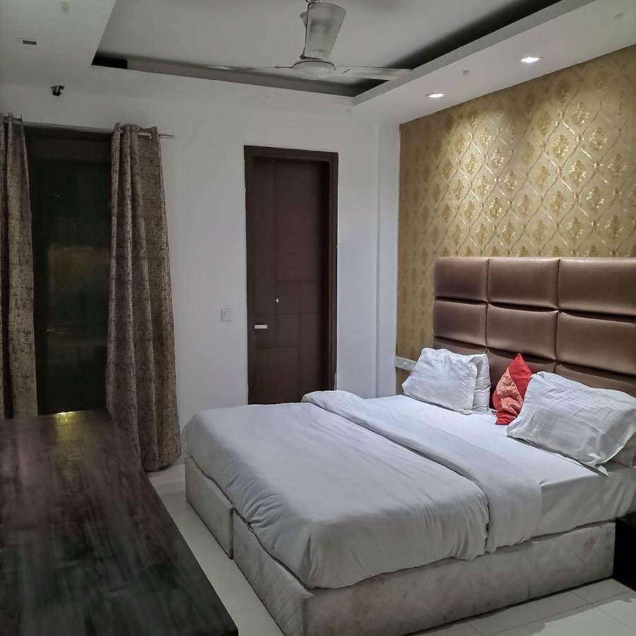 The White Rock At Kalkaji New Delhi
