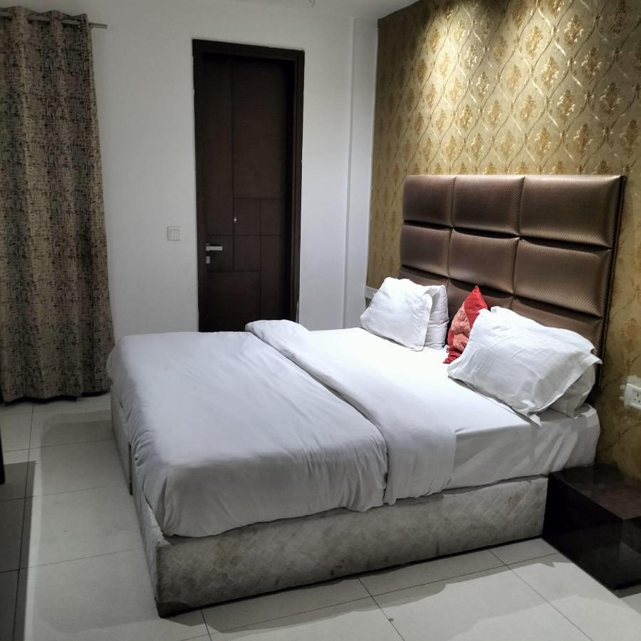 The White Rock At Kalkaji Hotel New Delhi
