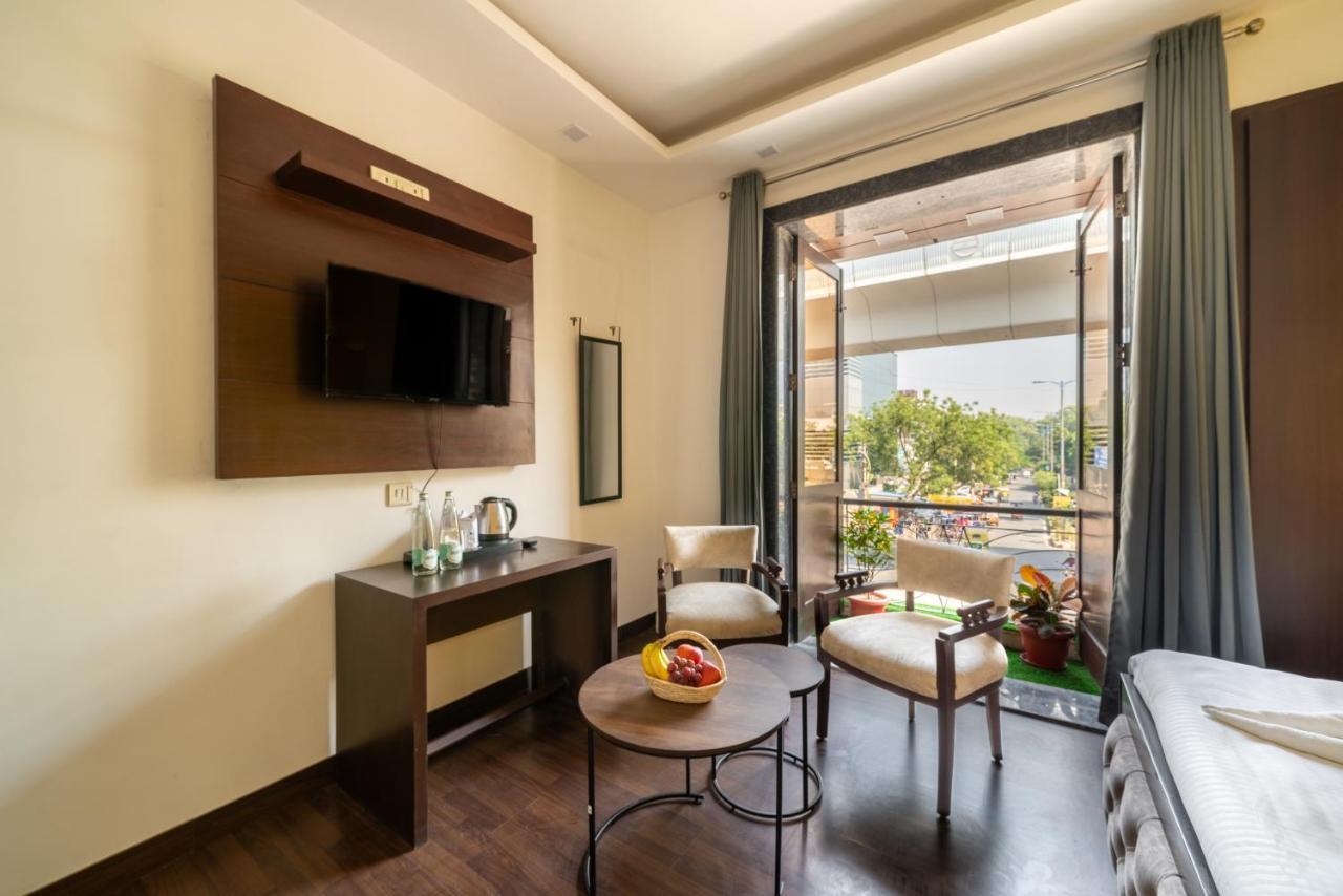 Bed & Breakfast Lime Boutique Gk-1 At Kailash Colony Metro , Greater Kailash Near Eros Nehru Place *