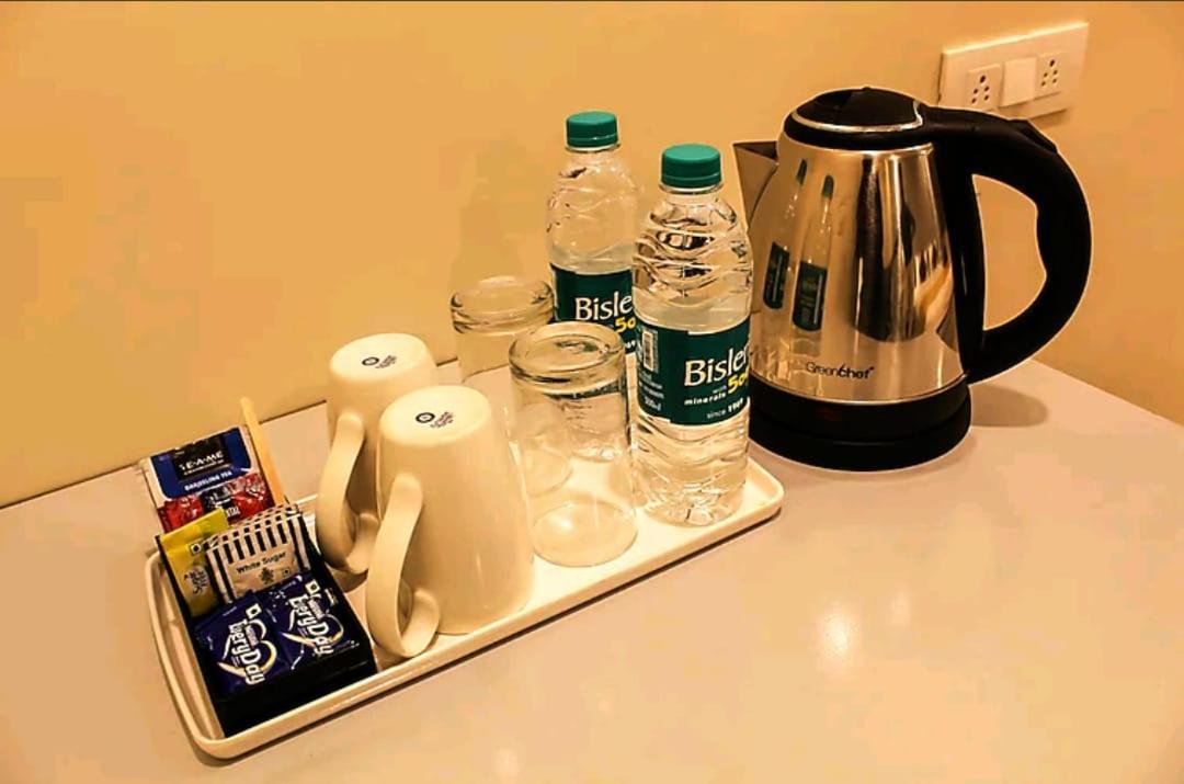 Hotel R Deluxe - Railway Station