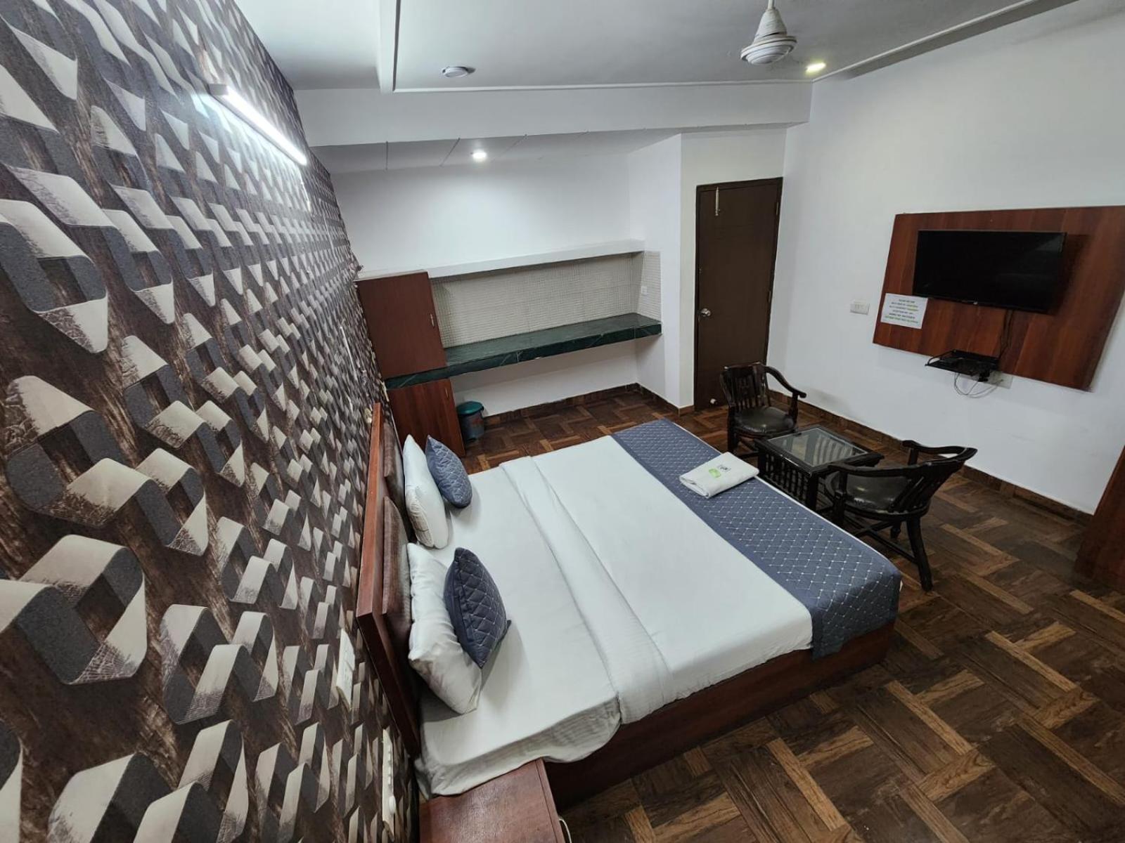 Hotel King Residency 4*