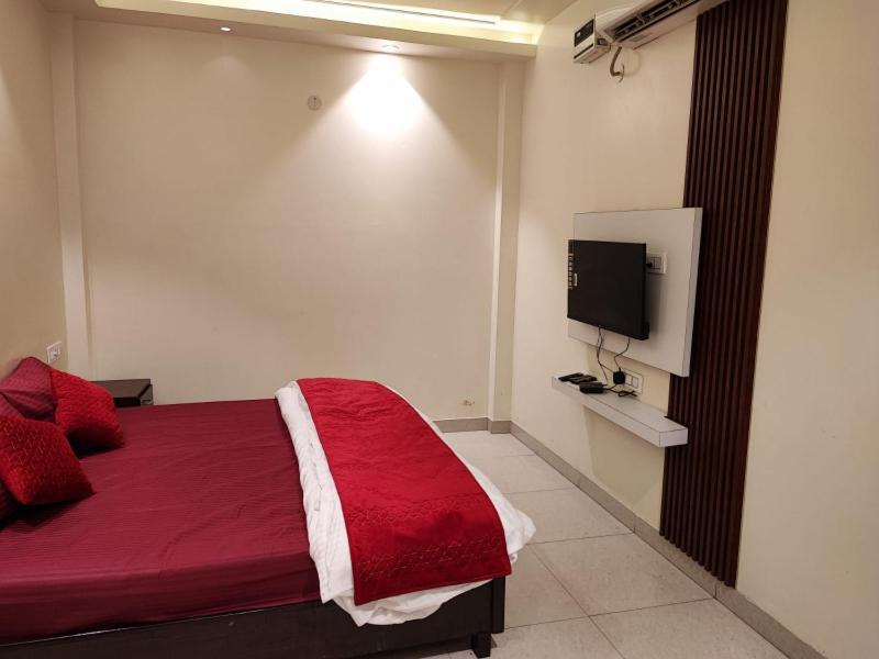 Sun Moon Residency And Apartments, In Rohini
