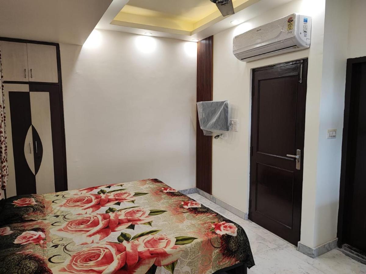 Sun Moon Residency And Apartments, In Rohini