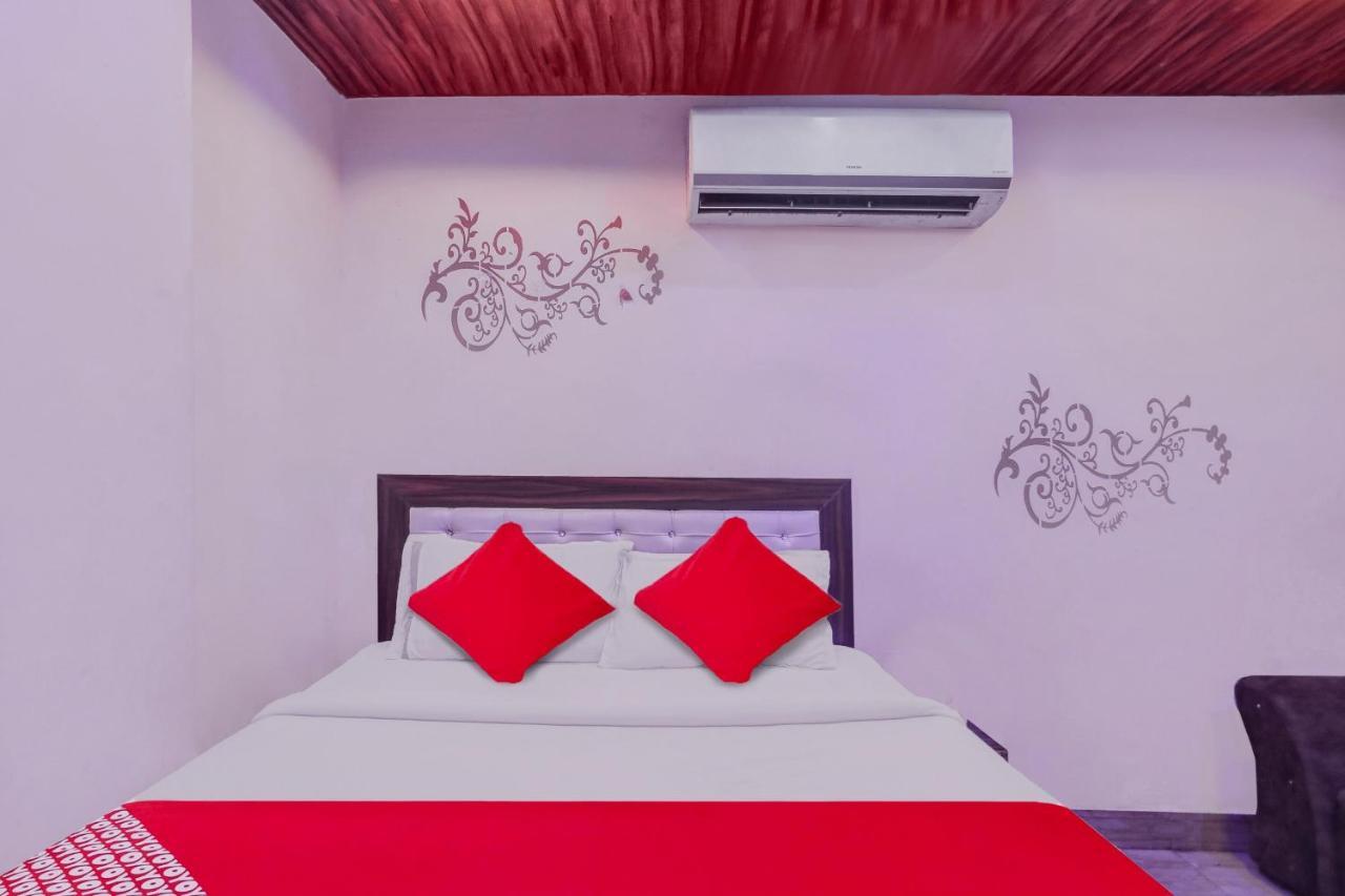 Hotel O Flgship International Paradis Near Fg Moters Usmaanpur 3rd Pusta New Delhi