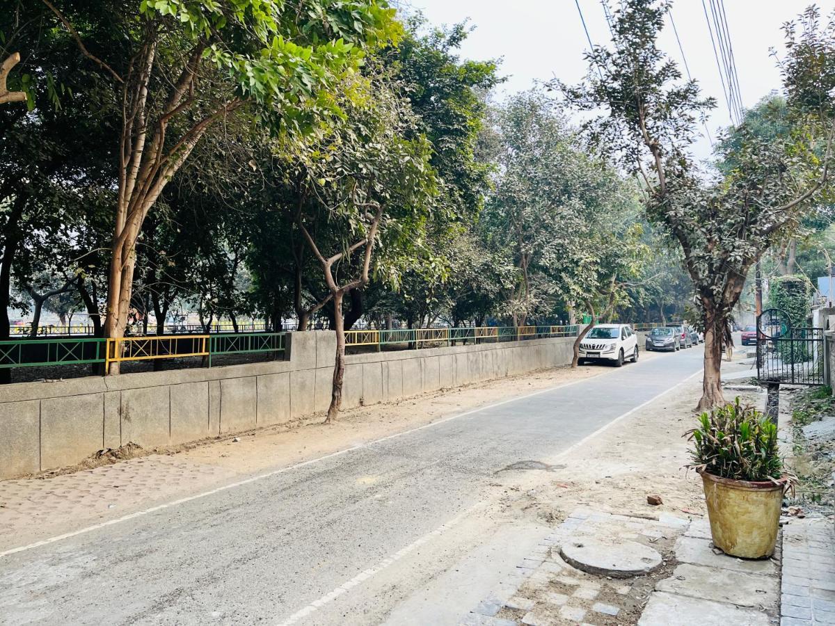 Abode Residency Safdarjung Enclave Near U S Embassy Delhi Hotel 3*