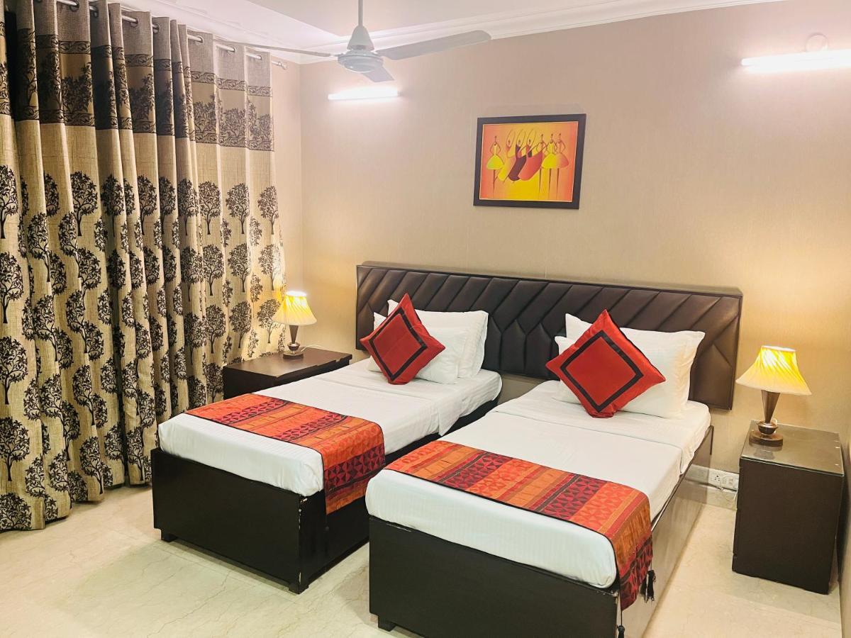 Abode Residency Safdarjung Enclave Near U S Embassy Delhi