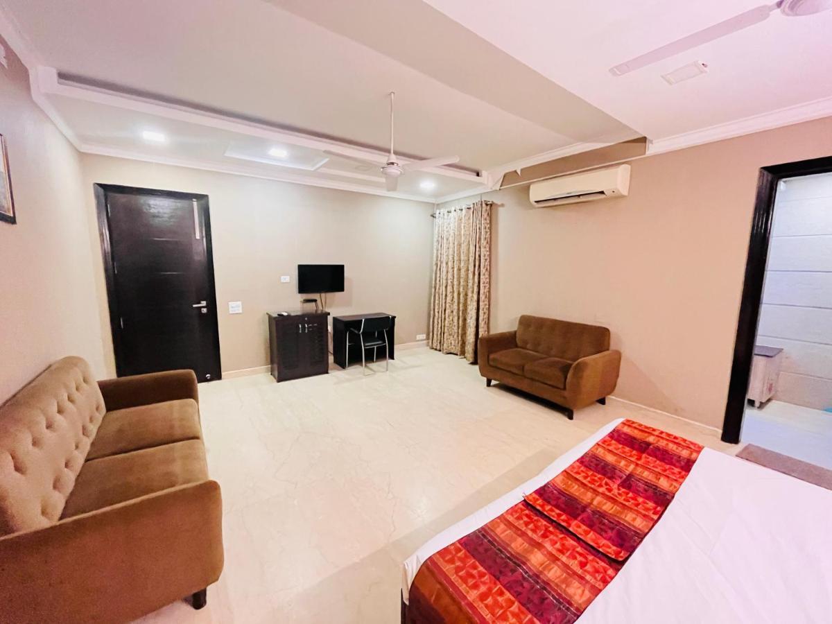 Abode Residency Safdarjung Enclave Near U S Embassy Delhi 3* New Delhi